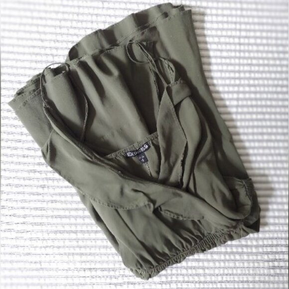 EXPRESS Ruffle Dress Olive Green Size M - Picture 6 of 8